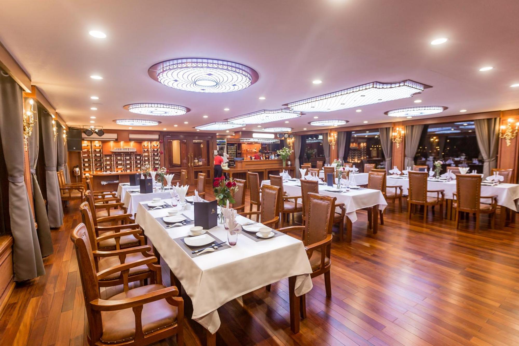 Hotel Le Journey Elegance Cruise Hạ Long Exterior foto