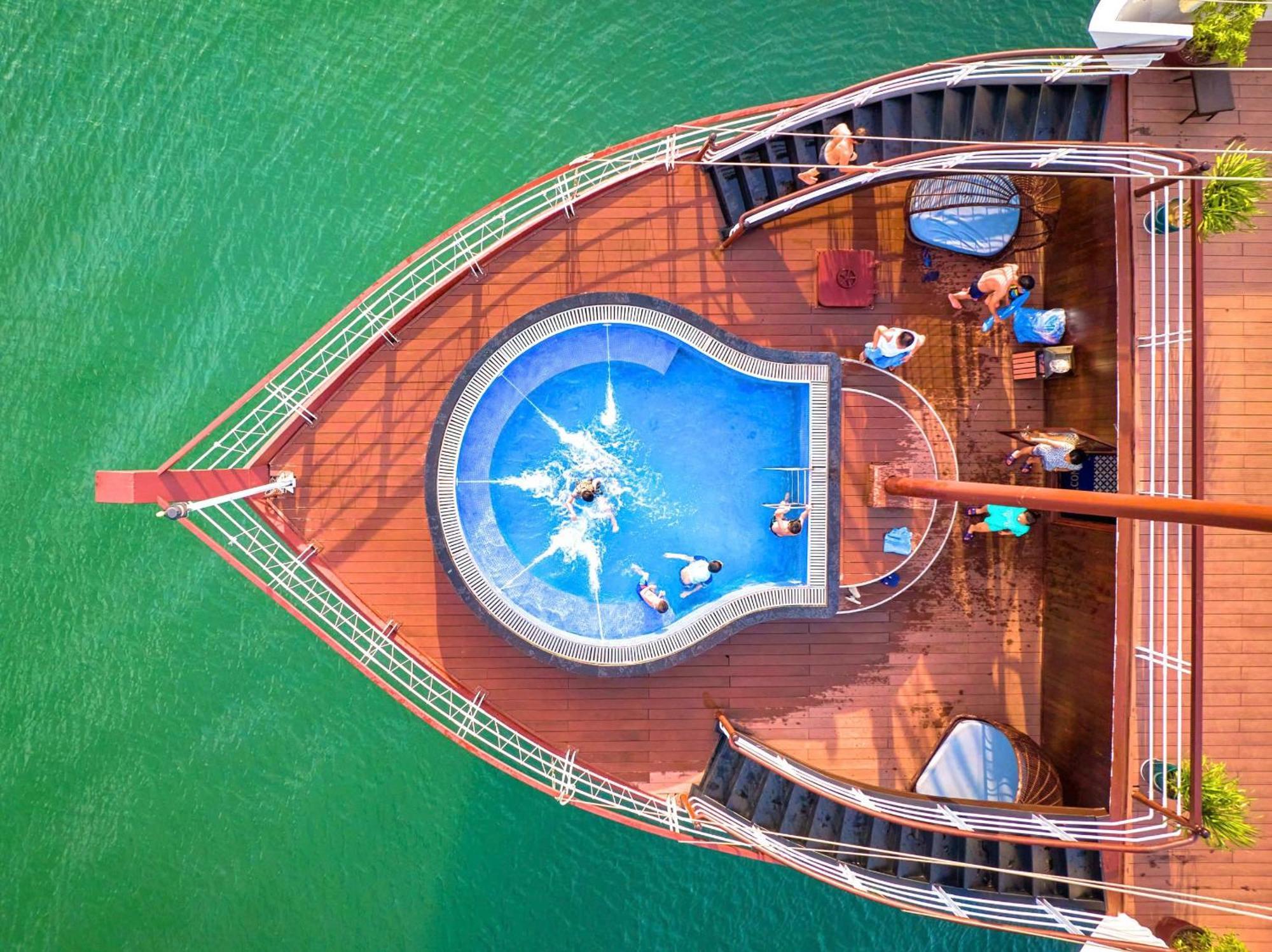 Hotel Le Journey Elegance Cruise Hạ Long Exterior foto