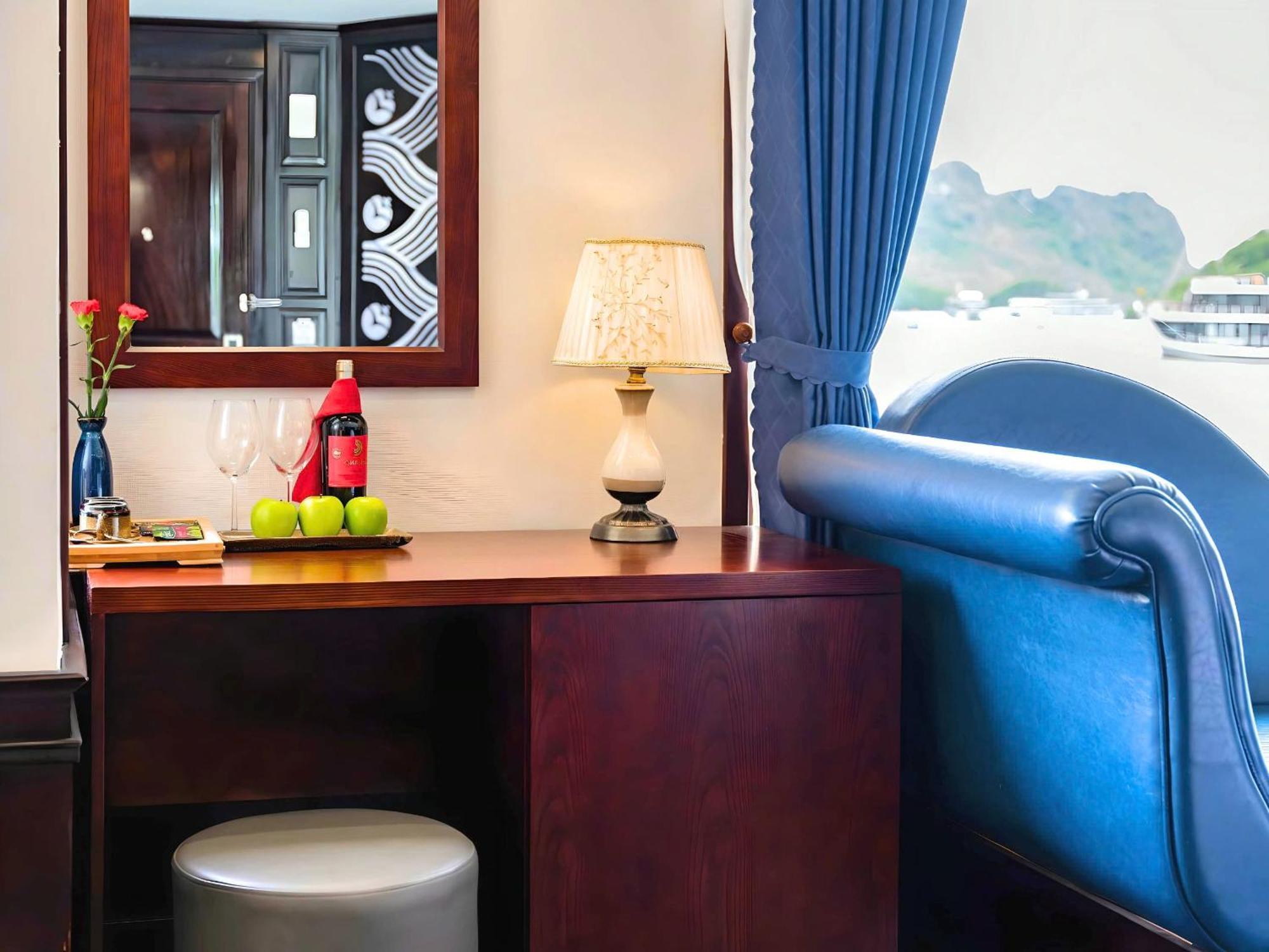 Hotel Le Journey Elegance Cruise Hạ Long Exterior foto