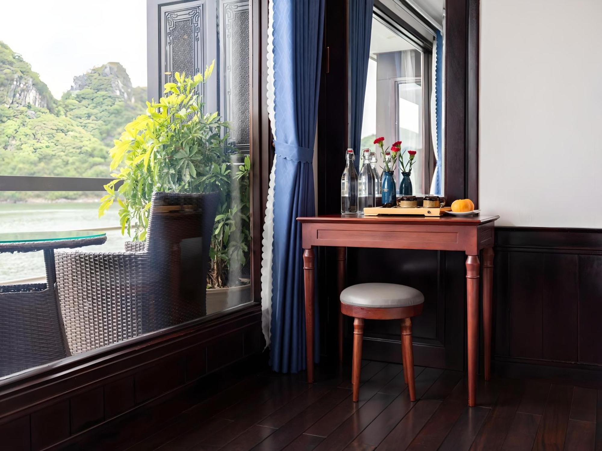 Hotel Le Journey Elegance Cruise Hạ Long Exterior foto